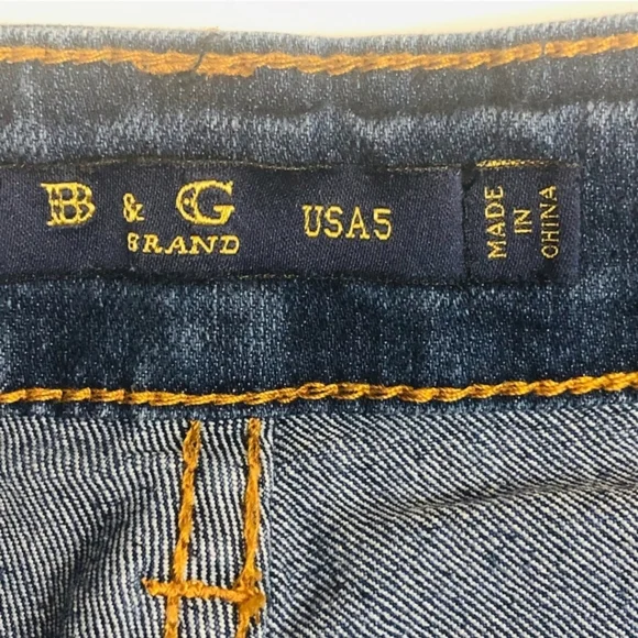 B & G Brand Skinny Distressed Blue Jeans Junior Size 5 - Picture 3 of 9